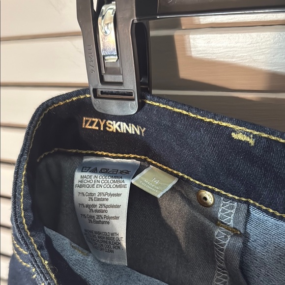 Michael Kors Blue Skinny Jeans with Rich Indigo Hue - Picture 6 of 7